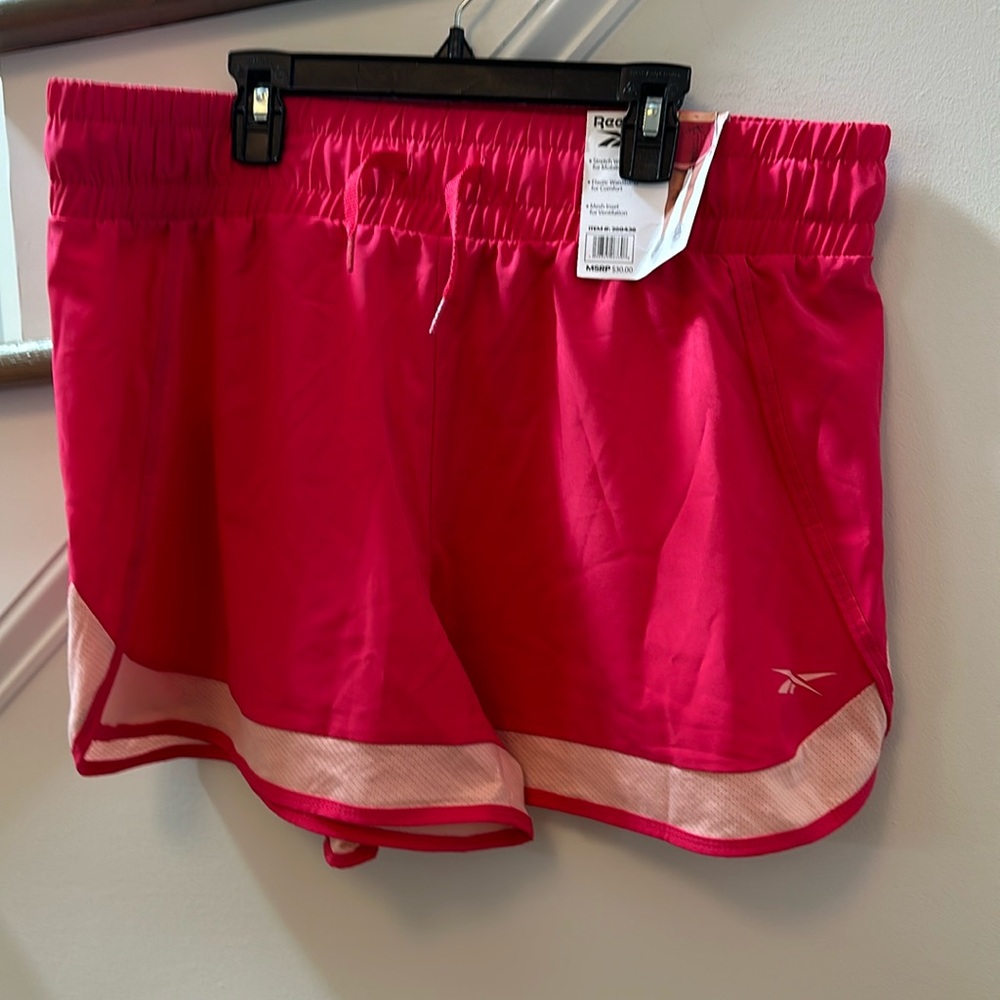 Reebok NWT women’s shorts size xxl